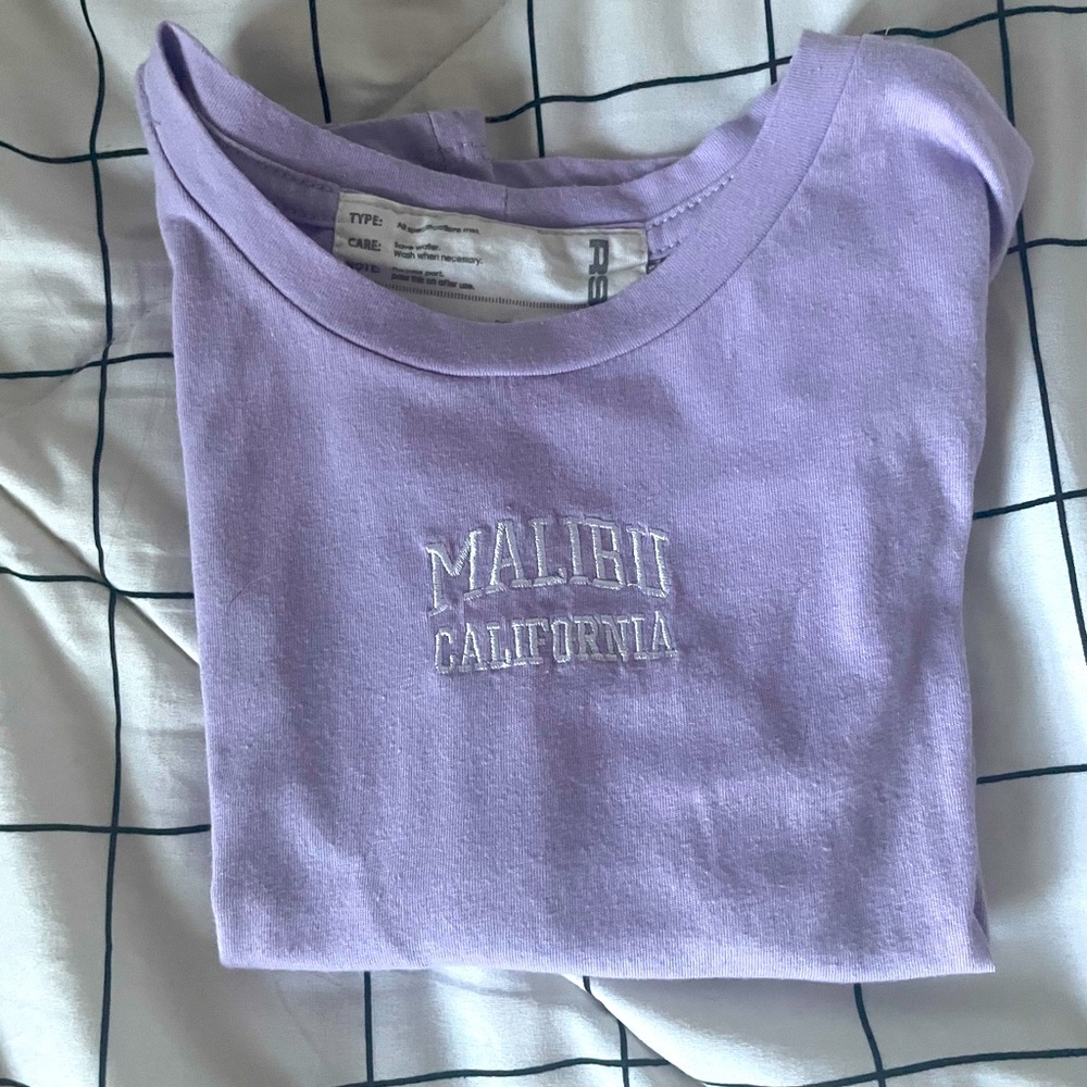 Malibu cali purple cropped t shirt
